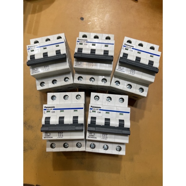 Attomat 3 pha 3 cực MCB Panasonic