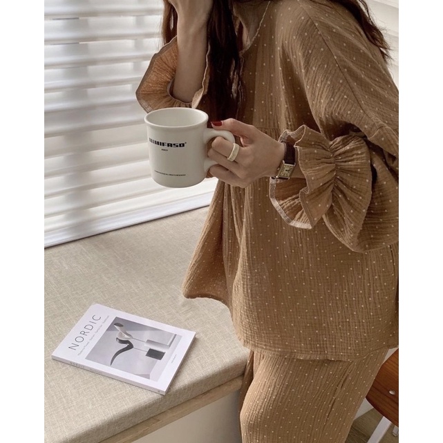 [SẴN] Bộ ngủ xô muslin hoạ tiết chấm bi tay bo tiểu thư | BigBuy360 - bigbuy360.vn