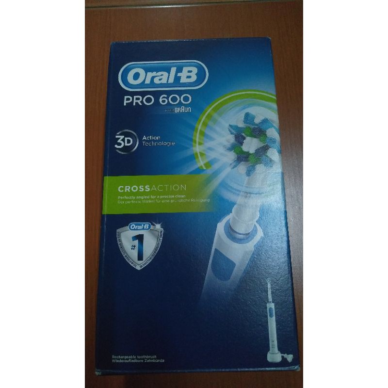 BÀN CHẢI ĐIỆN ORAL B PRO2 2000s, PRO 600