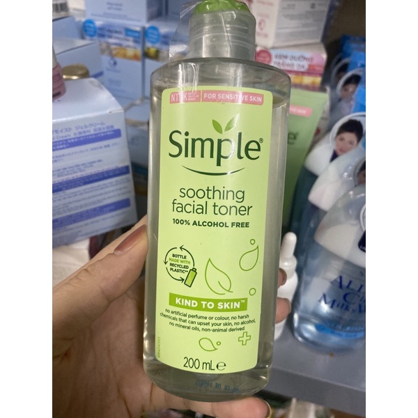 Nước hoa hồng Simple Kind To Skin Soothing Facial Toner 200ml