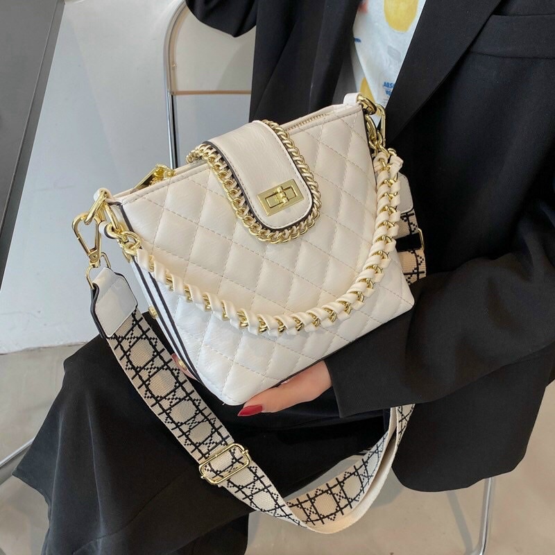 Túi kẹp nách new trần khoá xoay