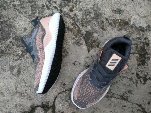 [Fullbox] Giầy thể Alphabounce xám kem nữ