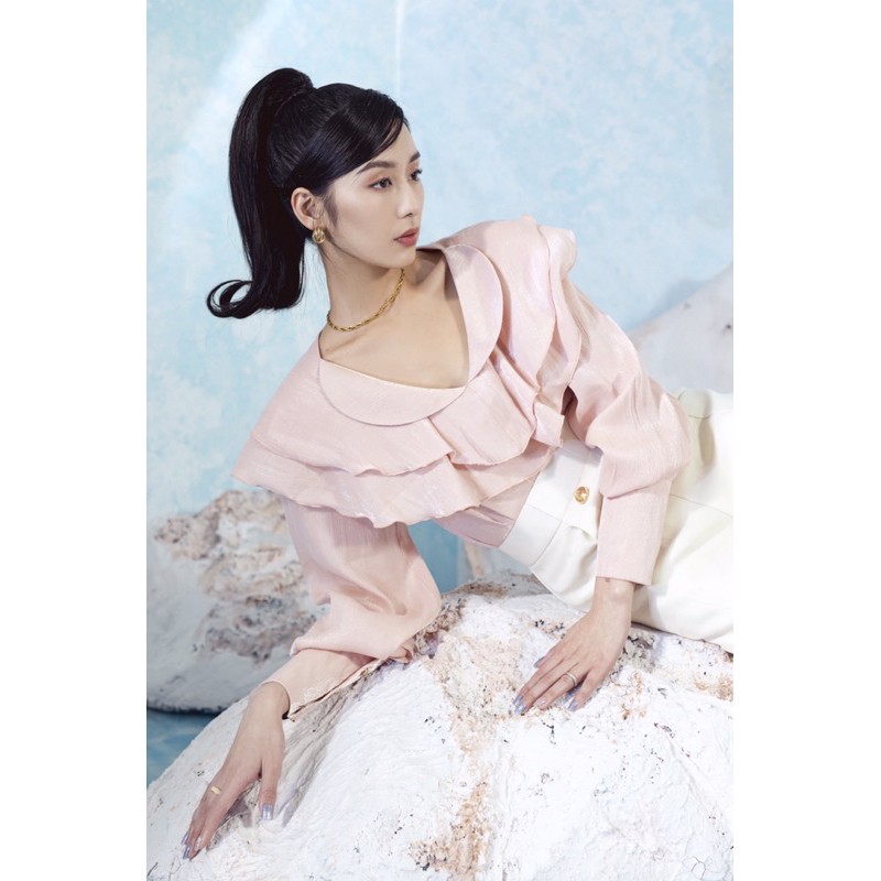 [Mã 2611THTRANG100K hoàn 10% xu đơn 99K] Áo thô dệt kim - Mia Blouse | BigBuy360 - bigbuy360.vn