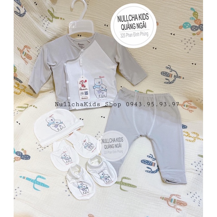 Bộ sơ sinh Avaler cài lệch dài tay sợi tre chất mới 2021