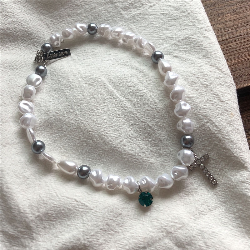 Dây chuyền mặt hình thánh giá đính ngọc trai đẹp mắt