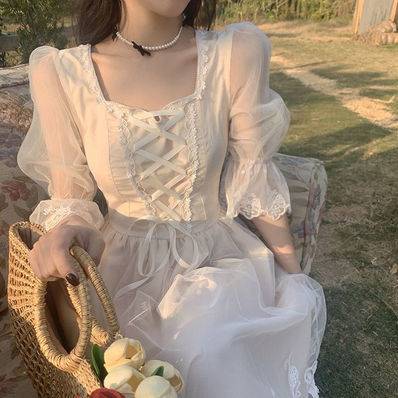 Váy nàng thơ phối ren siêu xinh