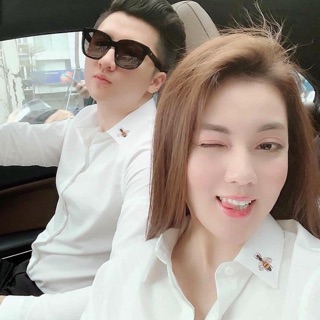 Áo sơ mi thêu cổ