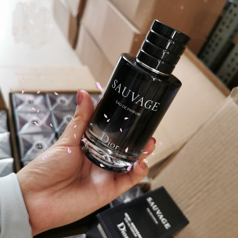 Nước Hoa Nam Sauvage Eau De Toilette Hương Thơm Bí Ẩn Quyến Rũ Đầy Nam Tính.