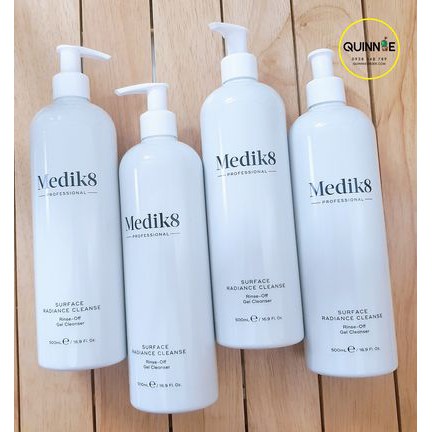 SỮA RỬA MẶT MEDIK8 SURFACE RADIANCE CLEANSE CHAI 500ML