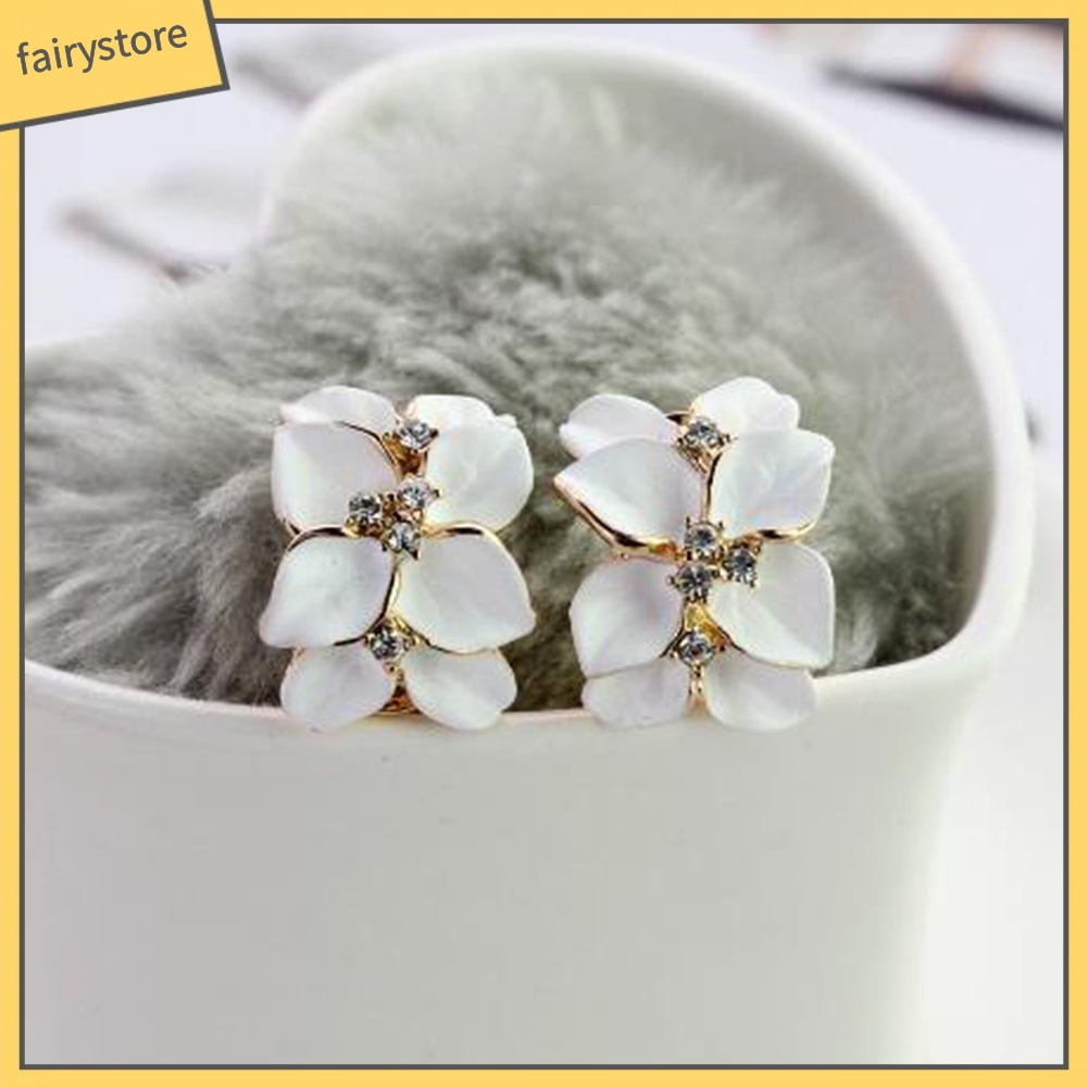 Bông Tai Hình Hoa Đính Đá Dễ Thương