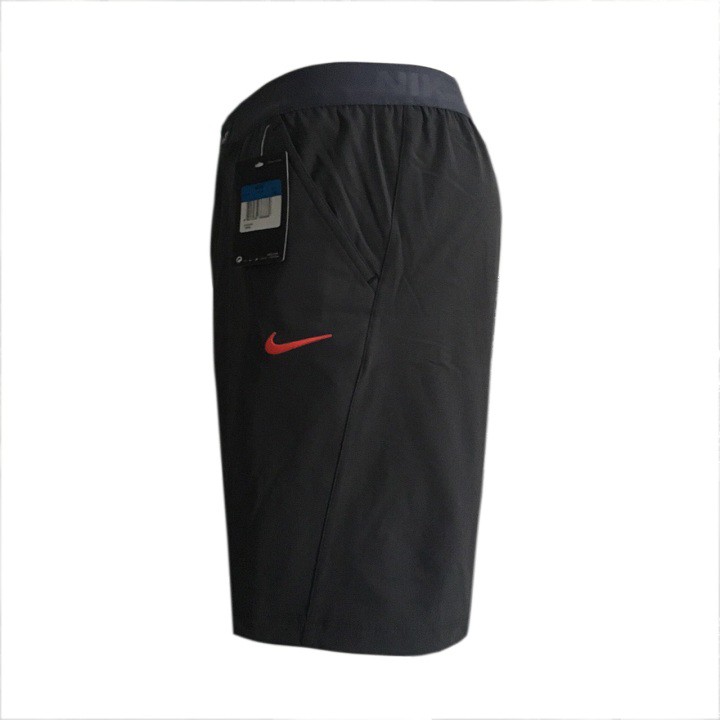 Quần đùi nam kiểu moget cài khuy vải dày dặn đẹp hình tự chụp | BigBuy360 - bigbuy360.vn