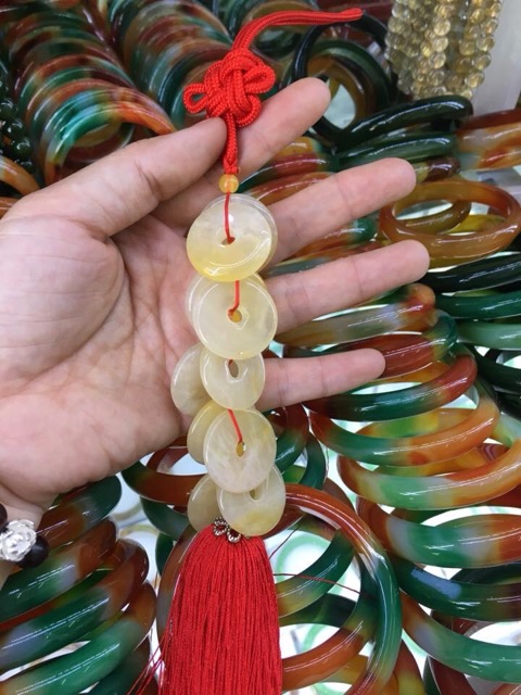 Dây treo xe hơi phong thủy