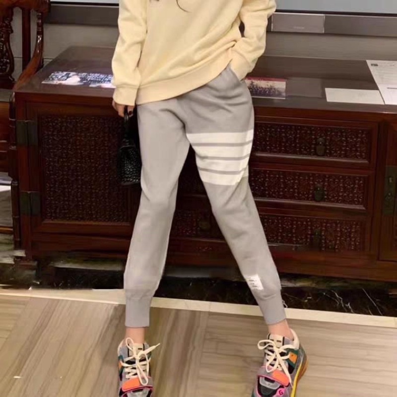 Quần thể thao tb