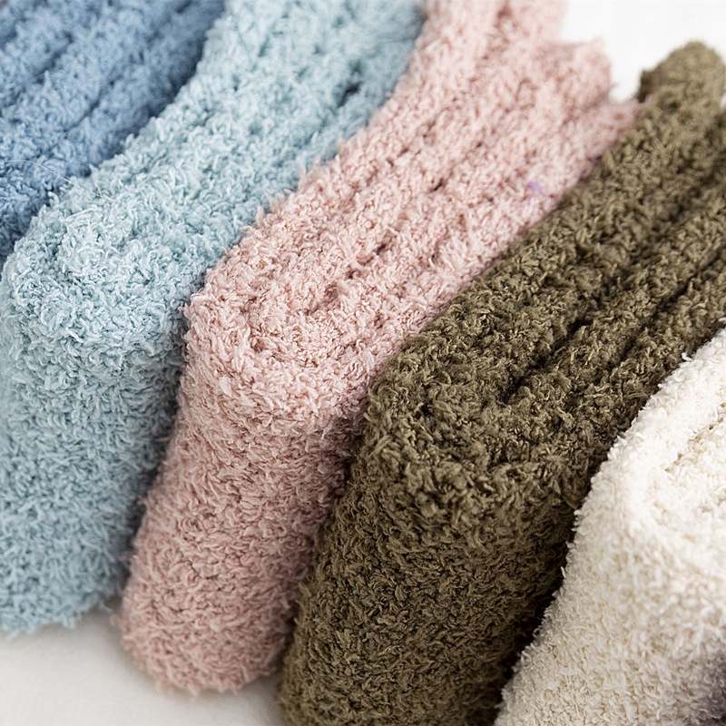 Tất Chân Cho Nữ Giữ Ấm Mùa Đông Hình Trái Tim Nhỏ Dễ Thương