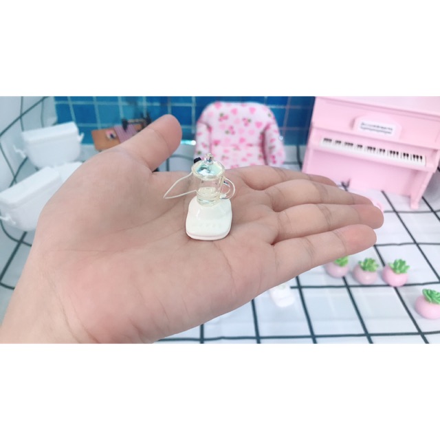 Mô hình máy xay sinh tố búp bê