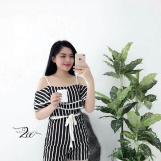 Jum kẻ trễ vai.
