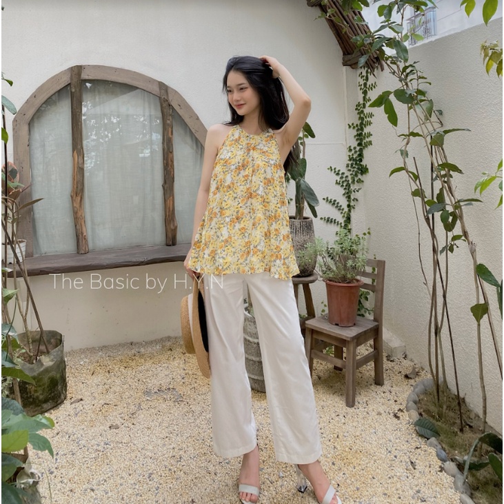 Set Quần Áo Nữ 2 Món Áo Cổ Yếm Voan 2 Lớp Hoa Nhí Vàng - Quần Đũi Dài Trắng The Basic by HYN Ngọt Ngào Nữ Tính
