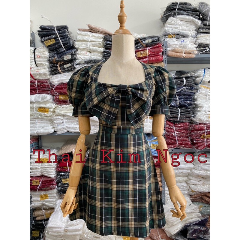 Đầm tay bồng nơ ngực caro xinh xắn | BigBuy360 - bigbuy360.vn