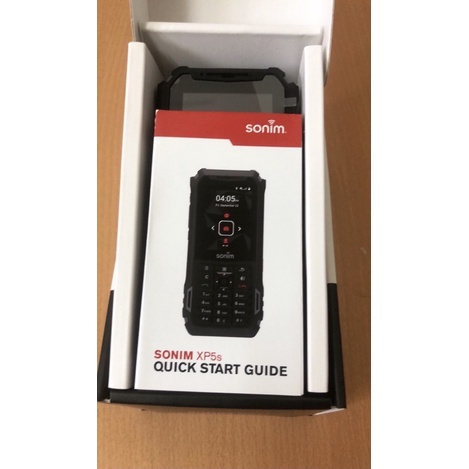 Điện thoai siêu bền chống nước, chống va đập Sonim XP5800