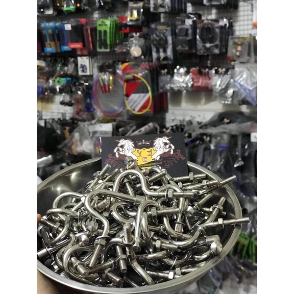 [Rẻ vô địch ] 1 CHIẾC MÓC CÁ HEO GẮN XE