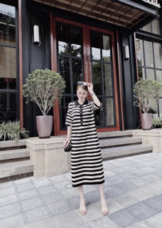 Váy len mongtoghi cổ đức suông