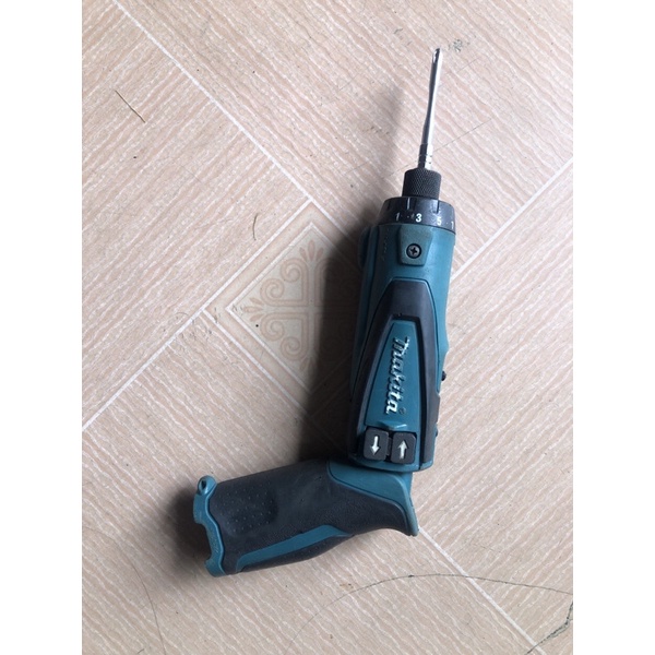 máy vặn vít MAKITA ( thân máy)