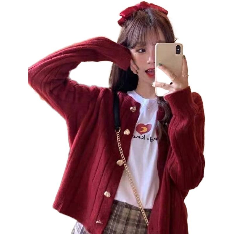 Áo sweater dệt kim phối nút cài hình trái tim thời trang xinh xắn cho nữ | BigBuy360 - bigbuy360.vn