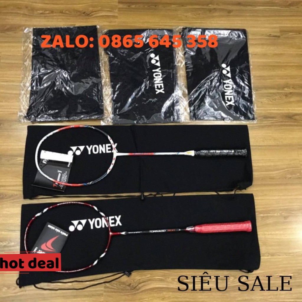 NEW 21 🌸10.10 GIẢM GIÁ Túi nhung dây rút đựng vợt cầu lông Yonex màu đen .