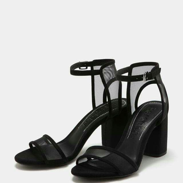 Giày cao got Bershka