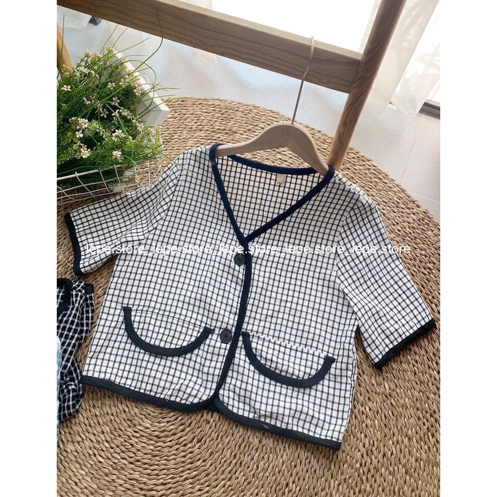 [SẴN] Áo kẻ sọc croptop 2 khuy cổ V vintage sang chảnh mát mẻ (ảnh thật ở cuối) | BigBuy360 - bigbuy360.vn