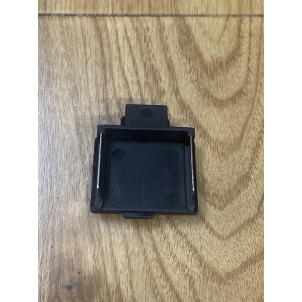 Chân Gài Pin Makita