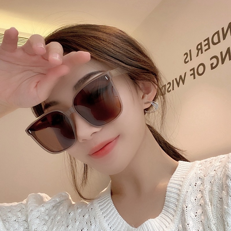 Kính Mát Gọng Vuông Màu Nâu Sáng Chống Tia UV Thời Trang Cho Nam Và Nữ