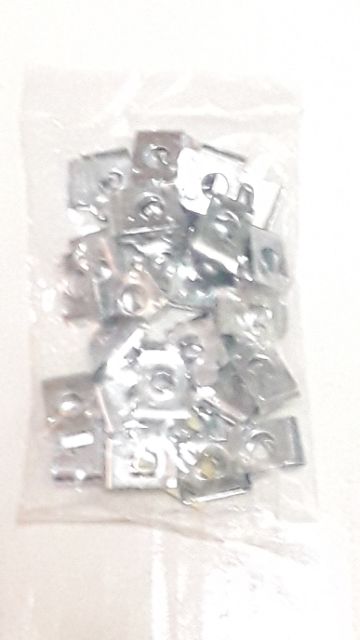 Pát Kẹp xoắn 50 cái