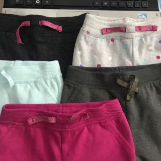 Free ship 99k quần jogger jumping beans bé gái