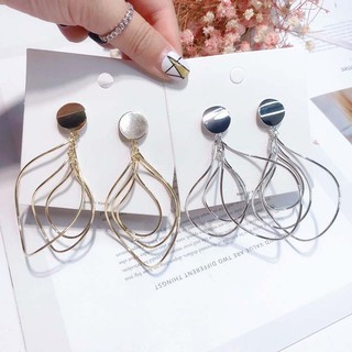 Khuyên tai nhiều tròn uốn cong
