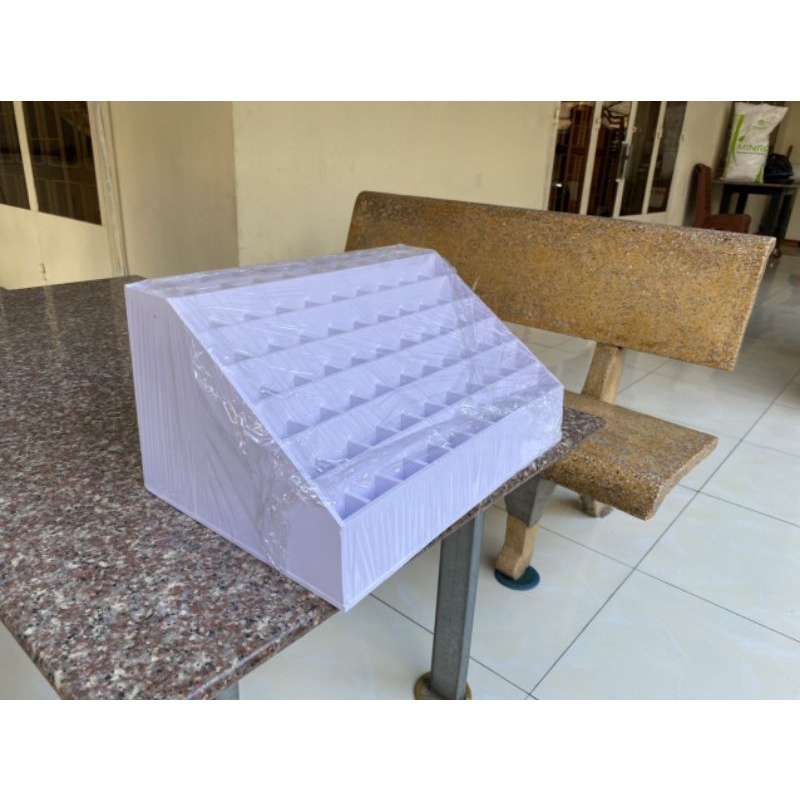 Kệ đựng son trưng bày 80 ô - 100 ô màu trắng