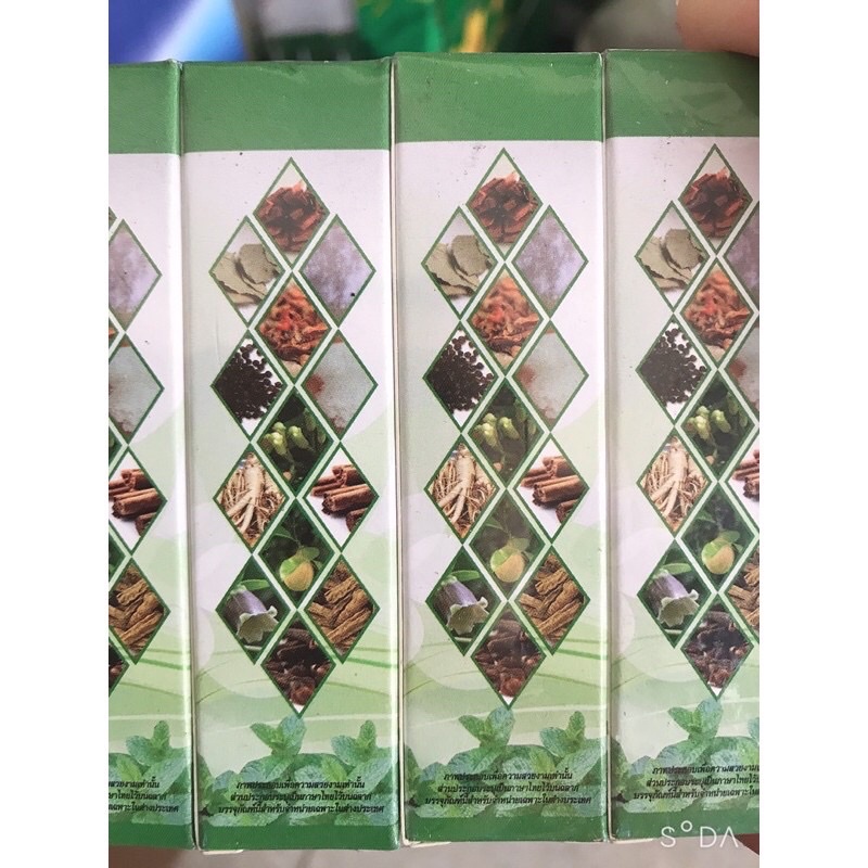 Dầu lăn 13 vị thảo dược thái lan 8ml Chính Hãng