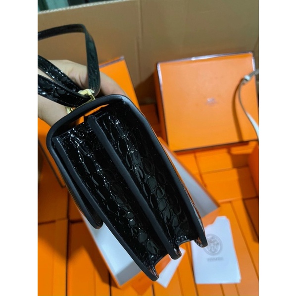 Túi da rắn Hơ Mét size 19cm (FULL HỘP)