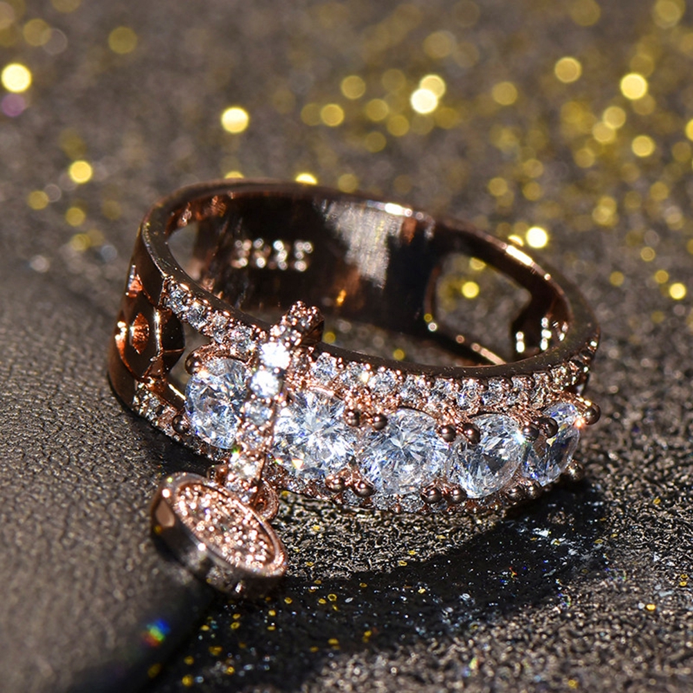 Nhẫn đính đá độc đáo phong cách cổ điển