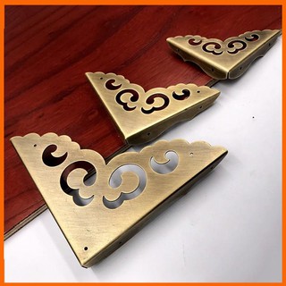 Ke góc vuông họa tiết vàng đồng Trang trí cạnh, góc, hộp nữ trang, các đồ nội thất ạo nên vẻ đẹp thẩm mĩ sang trọng