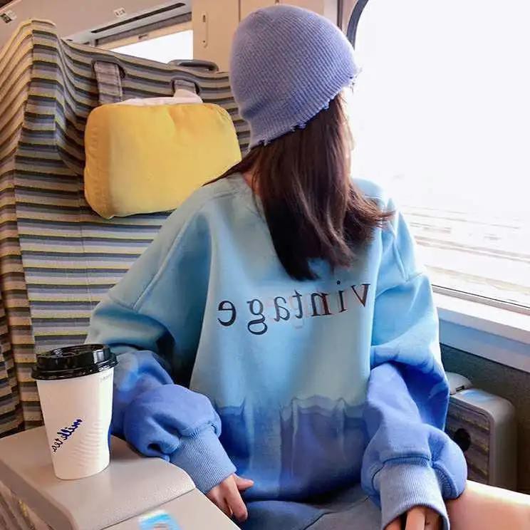 Áo Sweater Mỏng Dáng Rộng Màu Gradient Phong Cách Hàn Quốc Thời Trang Thu Đông Dành Cho Nữ 2021 | BigBuy360 - bigbuy360.vn