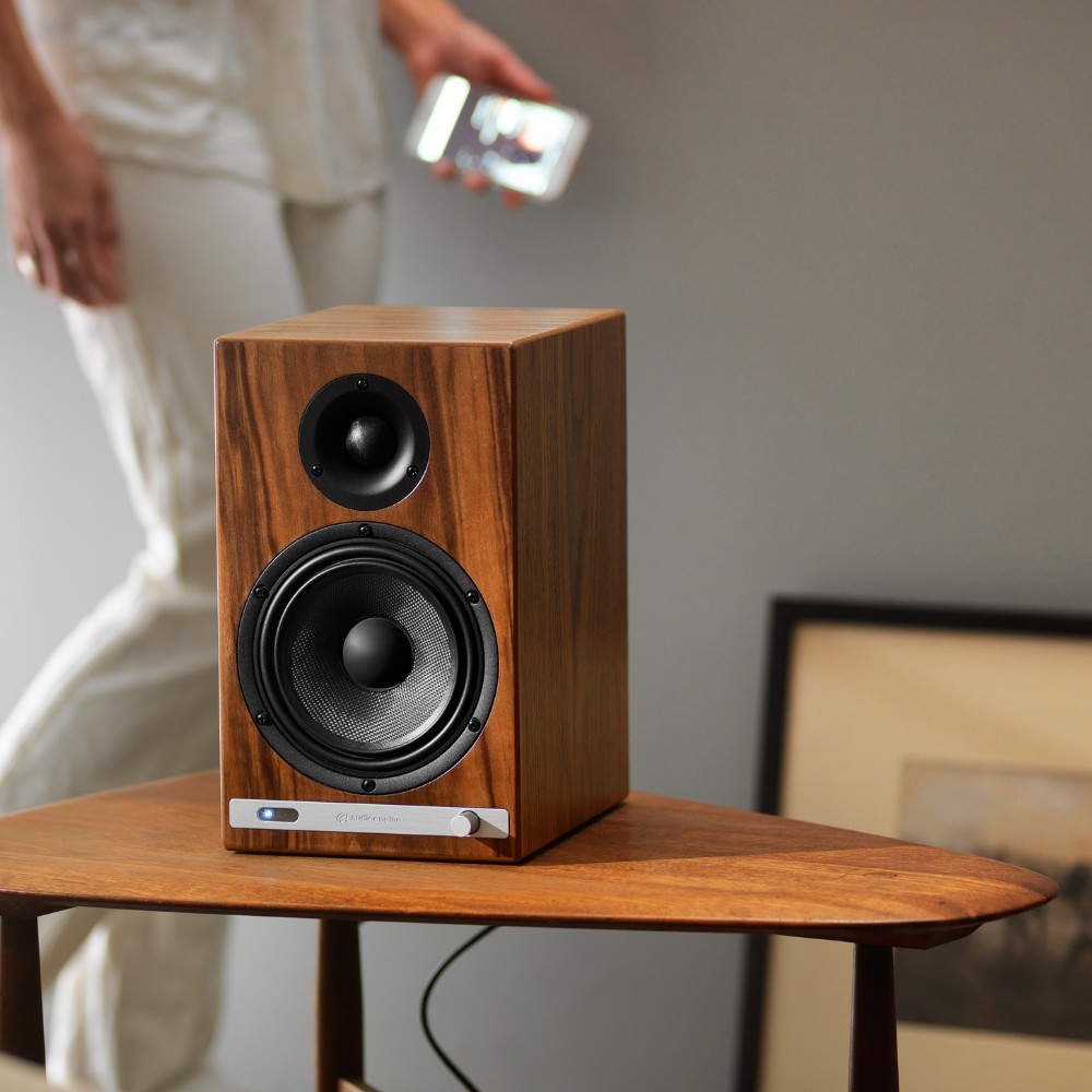 Loa Bookshelf Audioengine HD6 - Bảo Hành Chính Hãng 12 Tháng