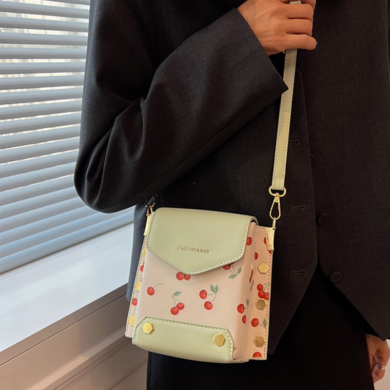 Túi Đeo Chéo Hình Vuông Nhỏ Dễ Phối Đồ Chất Lượng Cao Thời Trang Cho Nữ