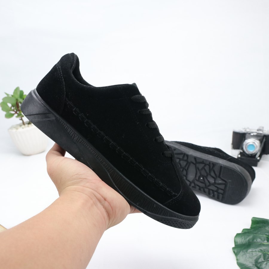 Giày sneaker nam full đen kiểu da lôn DD389 Shop ĐỊCH ĐỊCH