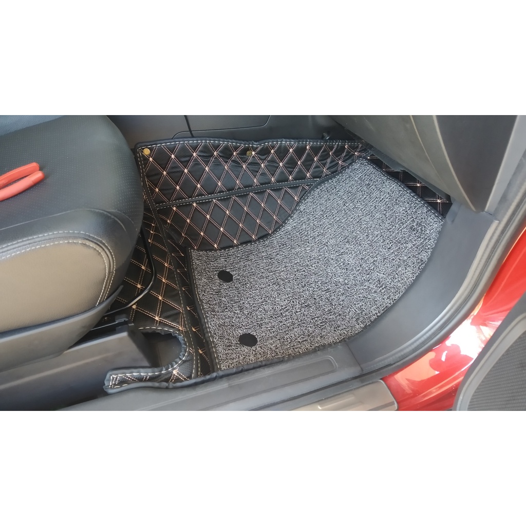 Thảm lót sàn ô tô 6D Mitsubishi Outlander  - Da PU cao cấp, Không mùi, Giảm 20% tiếng ồn