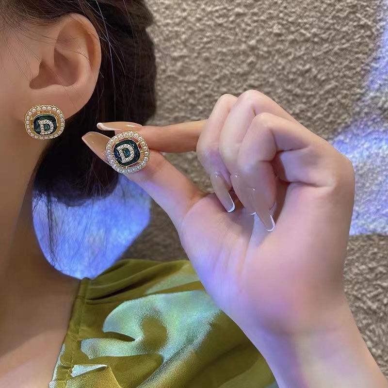 Bông Tai Mạ Bạc 925 Hình Chữ D Đính Ngọc Trai Sang Trọng Thời Trang