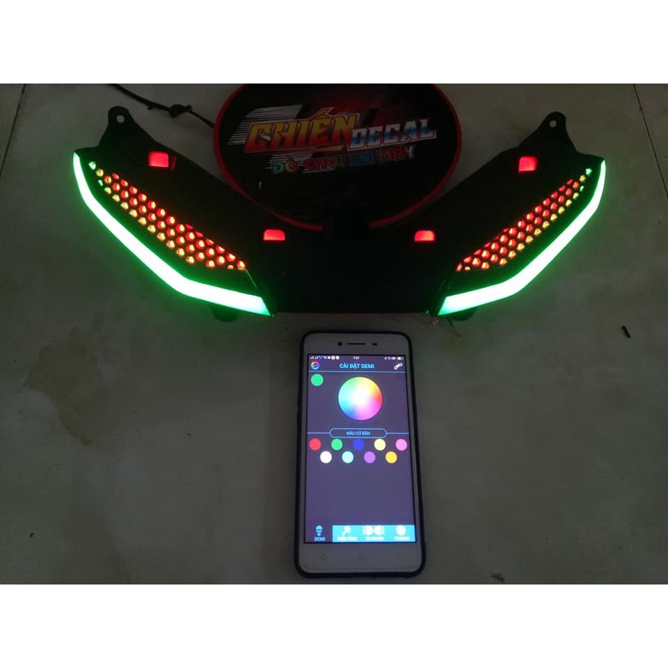 Demi i8 luoi gắn xe exciter 150 điều khiển bằng điện thoại