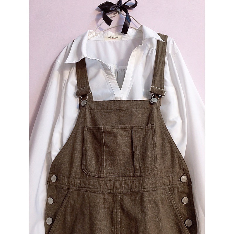 Yếm đầm kaki jean nâu bò cài nút