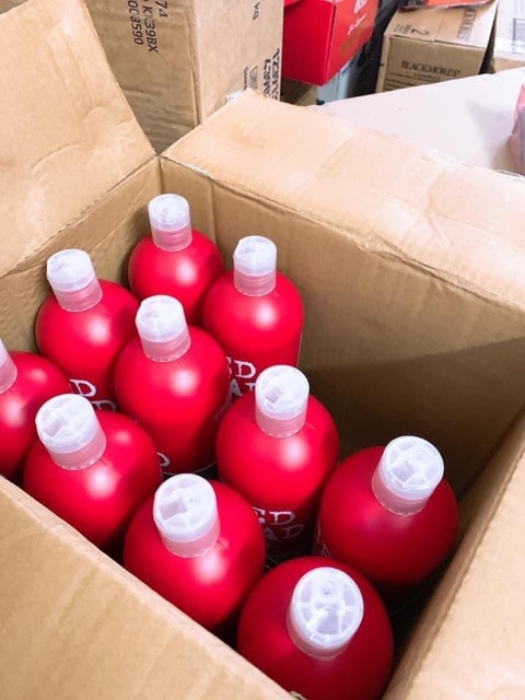 Nguyên cặp dầu gội tigi đỏ