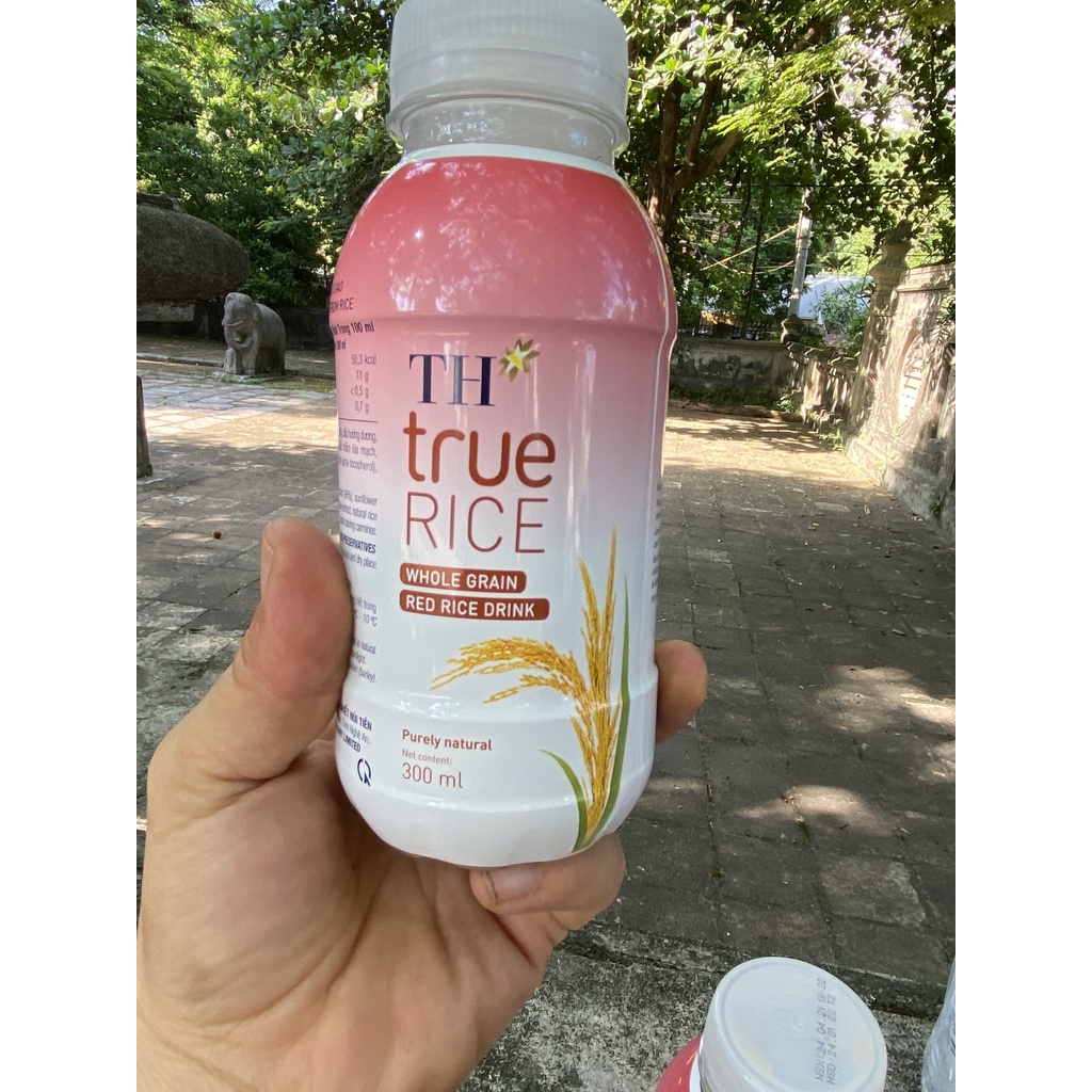 Nước Gạo Lứt Đỏ TH true RICE 300 ml